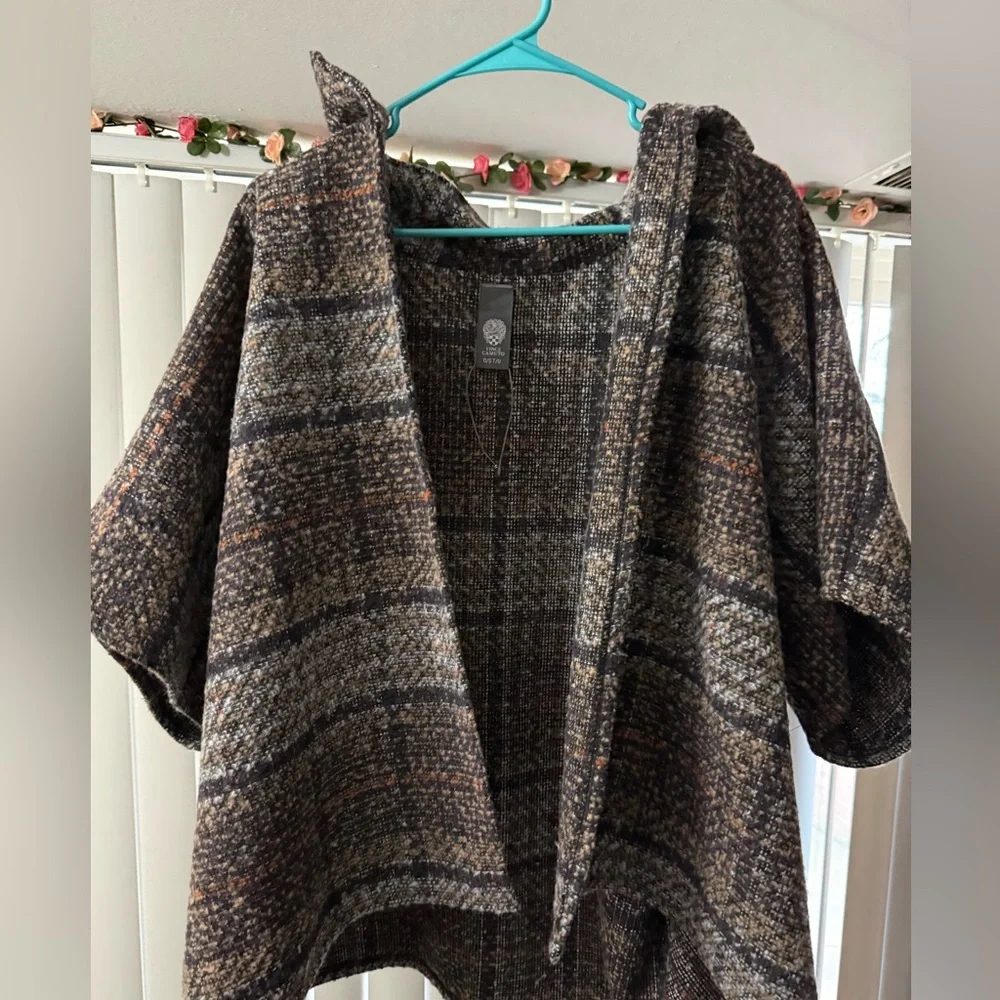NWOT Vince Camuto Plaid Tweed Open Front Cape Womens One Size Beige Brown - Picture 3 of 7